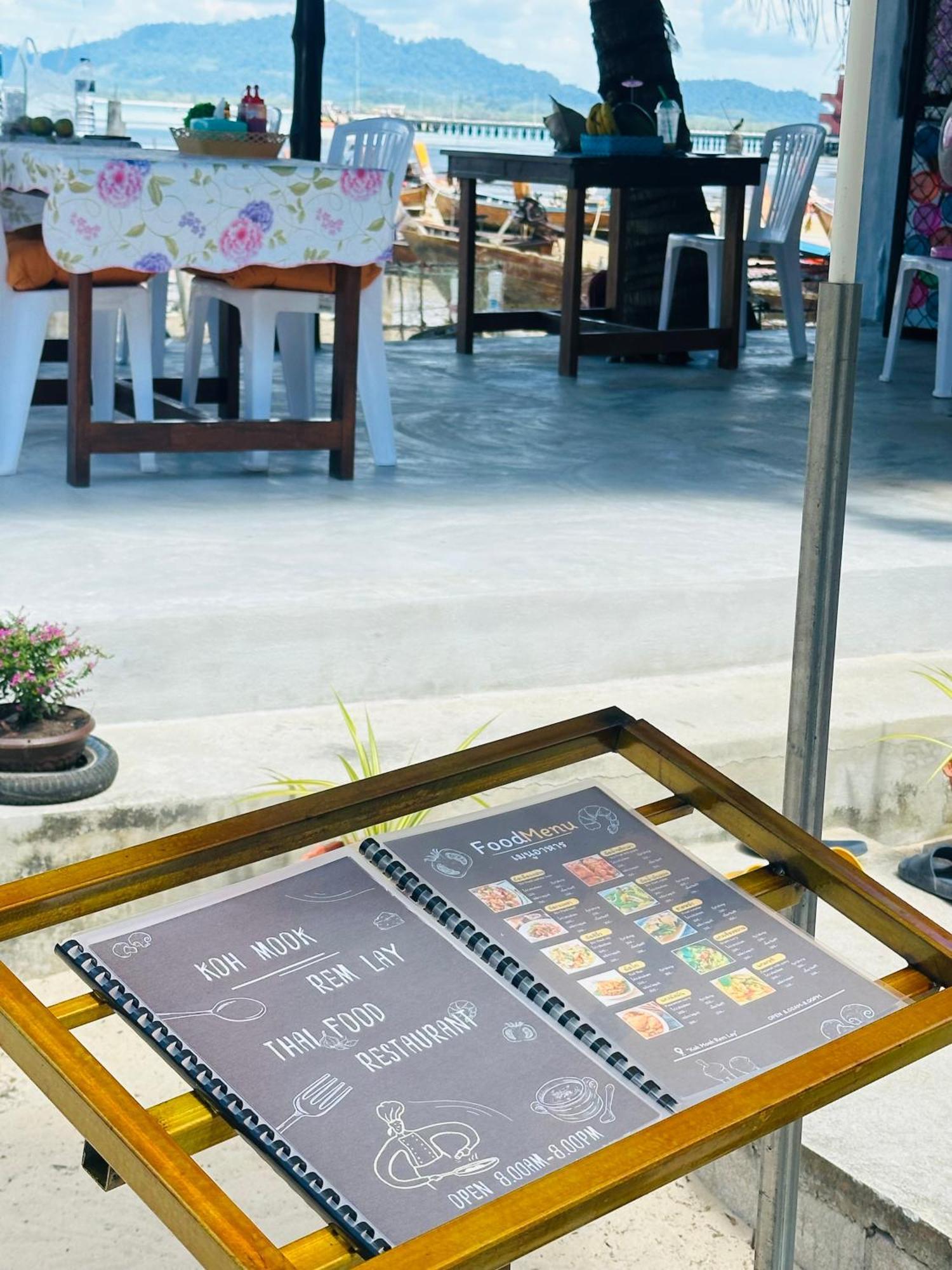 Koh Mook Rem Ley Hotel Trang Exterior foto